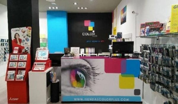 franquicia color plus 1